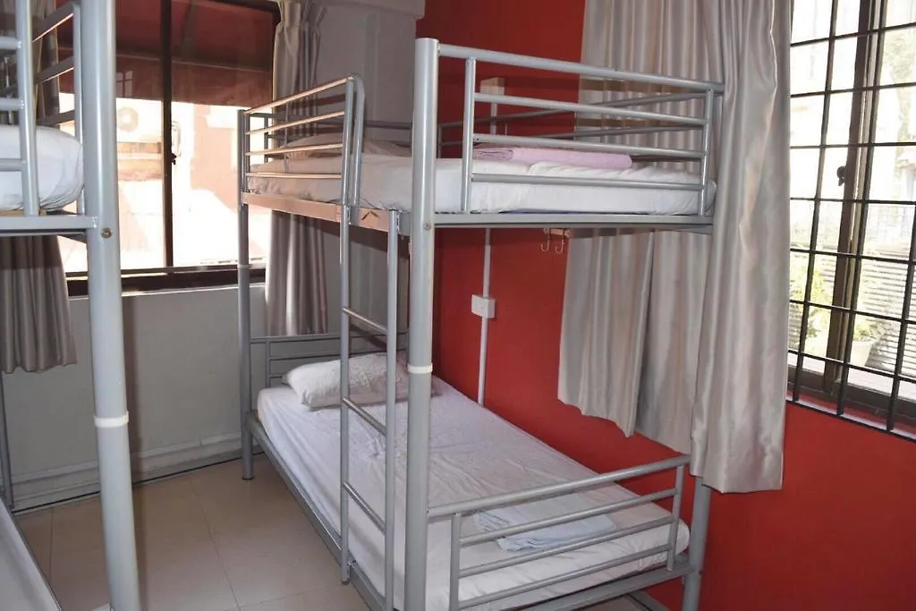 סינגפור Adamson Inn